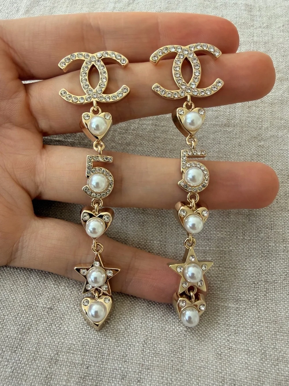🤍CHANEL Gold-Tone Pearl & Crystal Drop Earrings✨